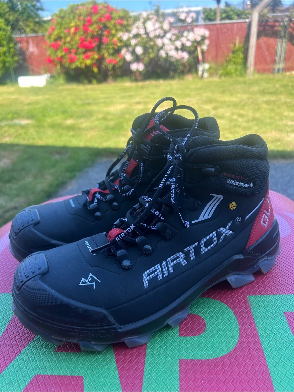 AIRTOX Men’s Black & Red Work Safety Boots Size 41/8US